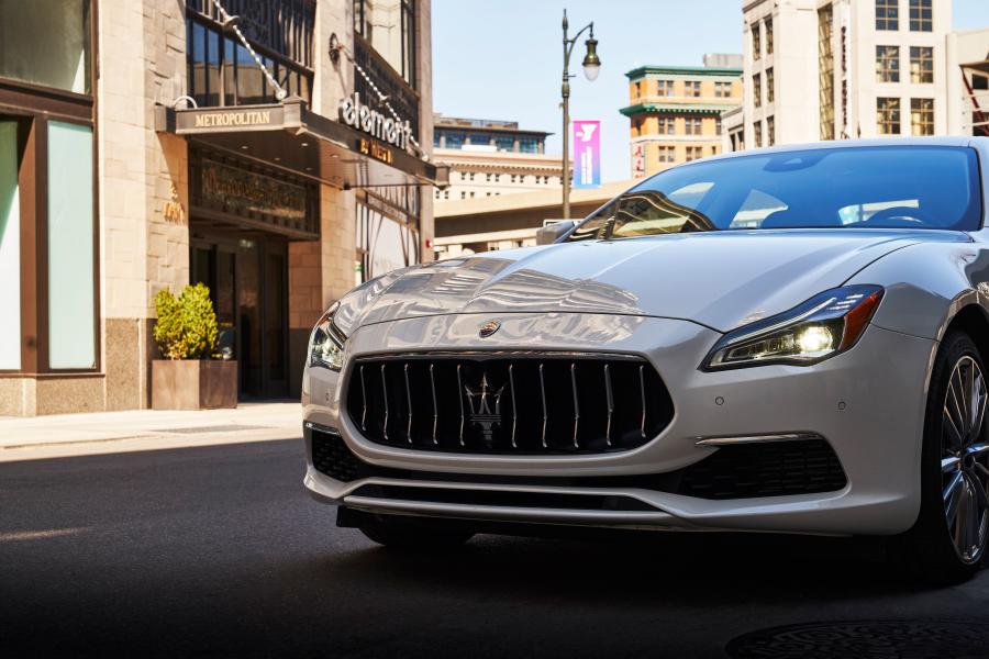 Детали экстерьера Maserati Quattroporte S Q4 GranLusso (M156) 2017 года  (NA) (фото 18 из 25)